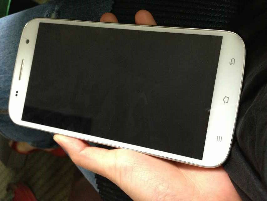 Lo ZP990 sarà il nuovo phablet Zopo 6 pollici FULLHD