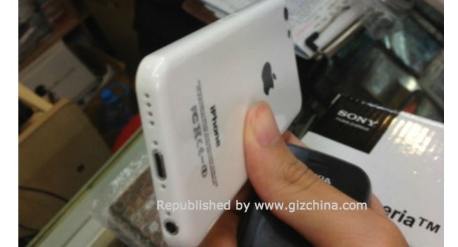 Trapelata nuova foto del nuovo iPhone 5 (versione economica) iphone 5 versione economica