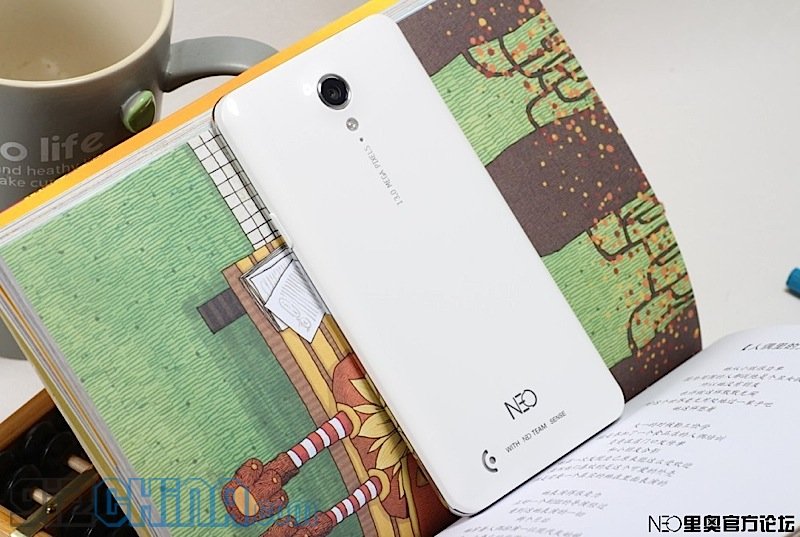 Neo N003 ora in vendita in alcuni store on-line neo n003