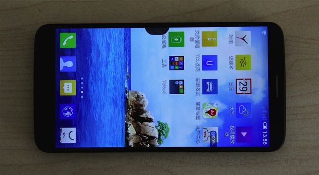 Esclusivo: Hands-on di TCL N3, Flip-Cover attiva e dock di ricarica wireless si presentano!