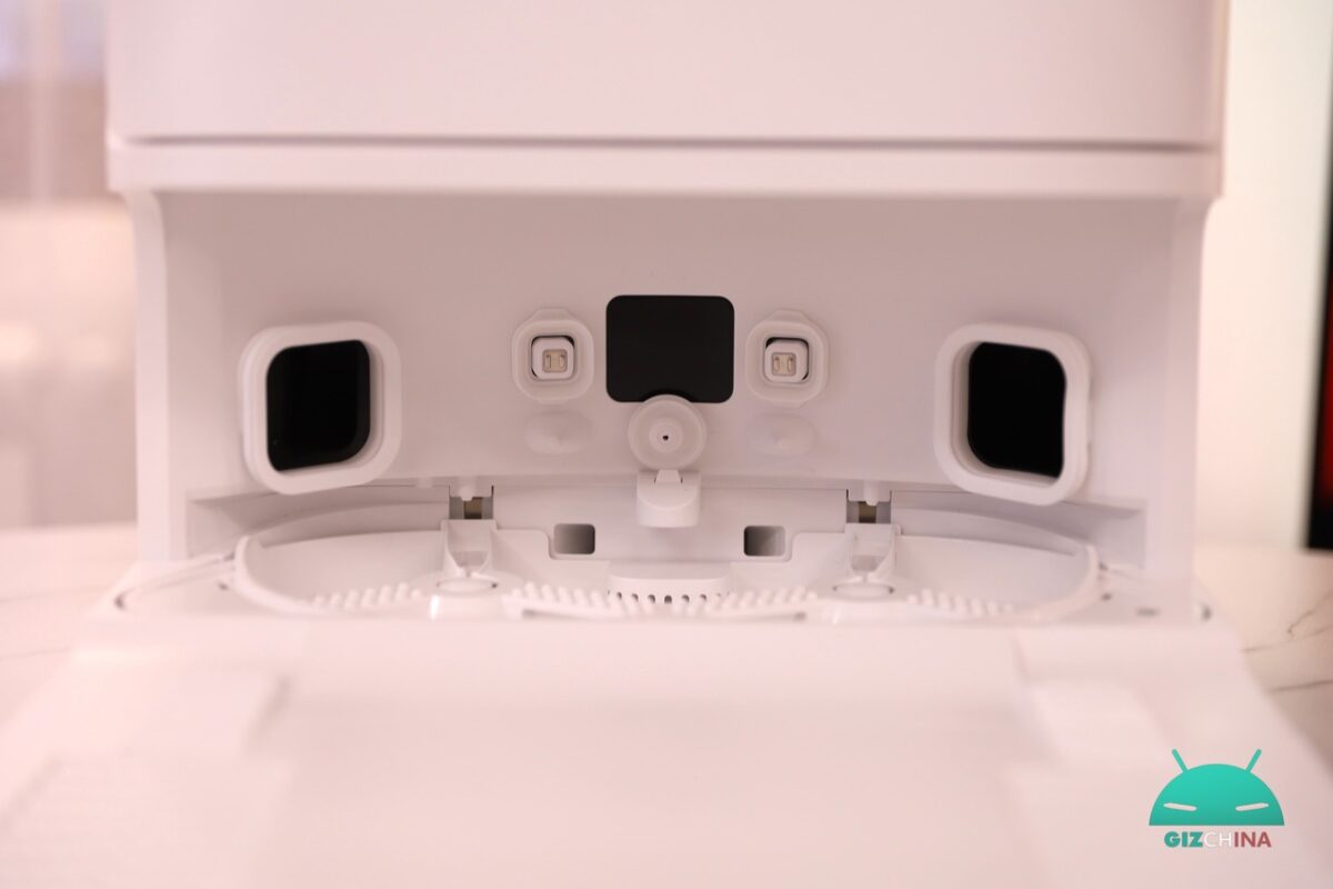 recensione Mova E40 Ultra, robot aspirapolvere e lavapavimenti con base di svuotamento automatico