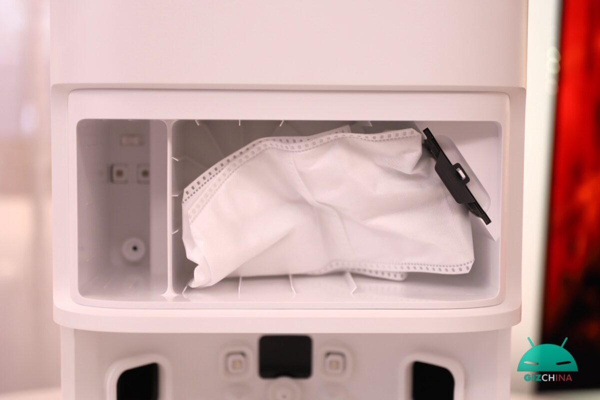 recensione Mova E40 Ultra, robot aspirapolvere e lavapavimenti con base di svuotamento automatico