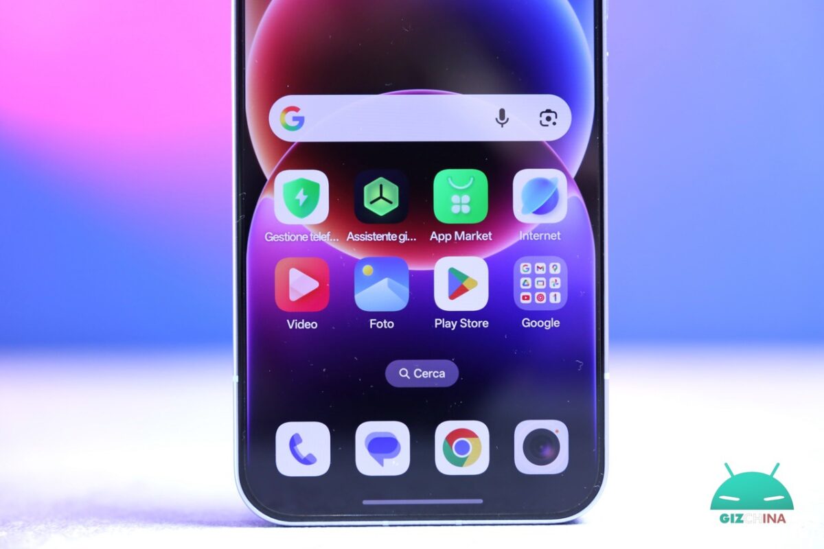 Design di OPPO Reno 15 Pro visto dal vivo