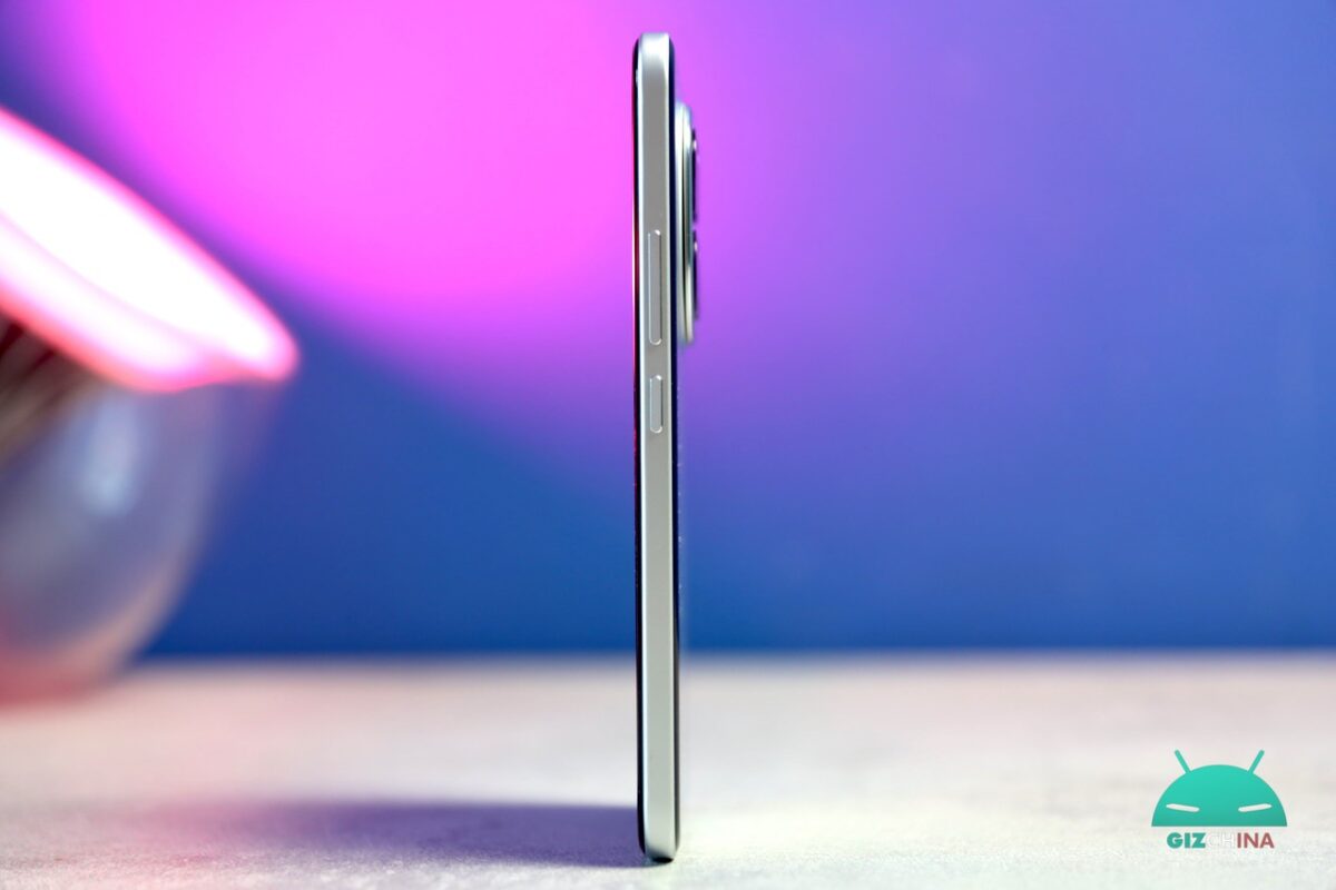 Design e costruzione del POCO M8 Pro