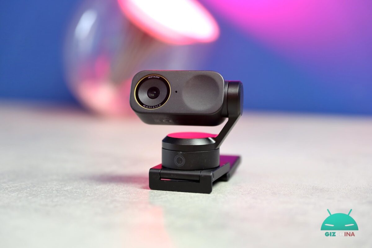 Insta360 Link 2 Pro e Link 2C Pro, webcam 4K con AI Tracking e gimbal motorizzato