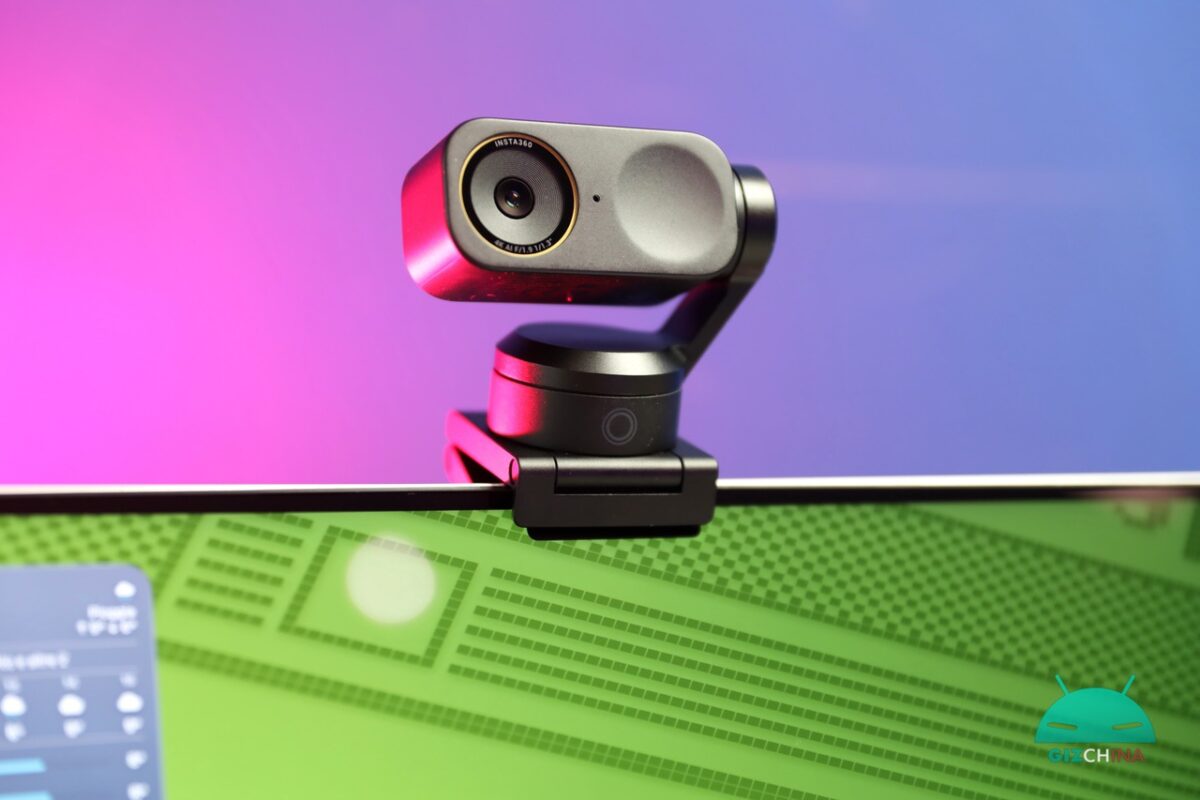 Insta360 Link 2 Pro e Link 2C Pro, webcam 4K con AI Tracking e gimbal motorizzato