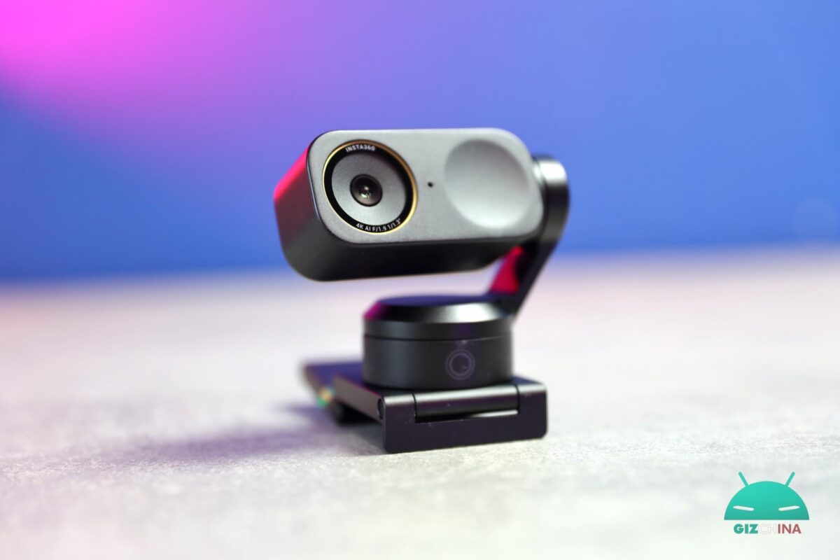 Insta360 Link 2 Pro e Link 2C Pro, webcam 4K con AI Tracking e gimbal motorizzato