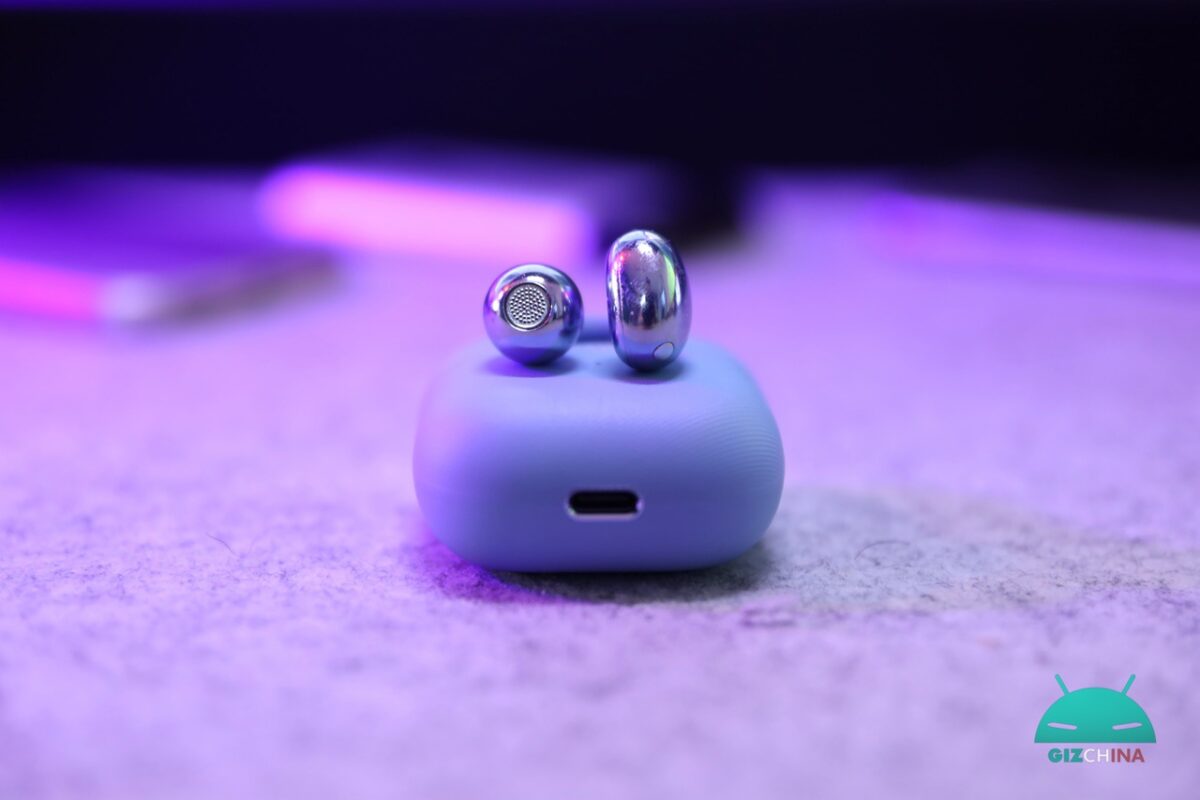 Auricolari HUAWEI FreeClip 2 visti dal vivo
