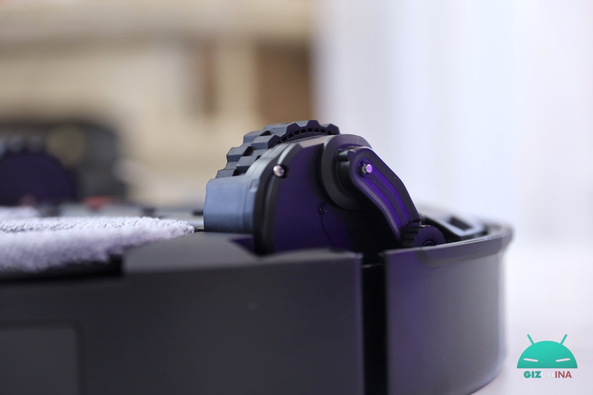 Roborock Saros 20 robot aspirapolvere e lavapavimenti con sistema AdaptiLift, 36000 Pa e stazione RockDock