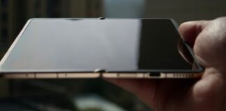 Honor Magic V6 si mostra senza piega: è la nuova era dei foldable? Honor Magic V6