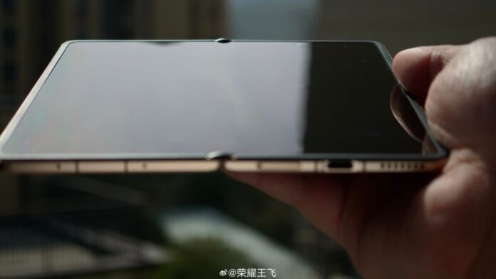 honor-magic-v6-display-senza-piega-immagini-0 Honor Magic V6