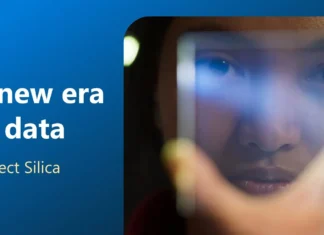 Il tipo di memoria che sopravvive all’apocalisse: Microsoft mette Terabyte di dati su un vetro che dura 10.000 anni Microsoft project silica