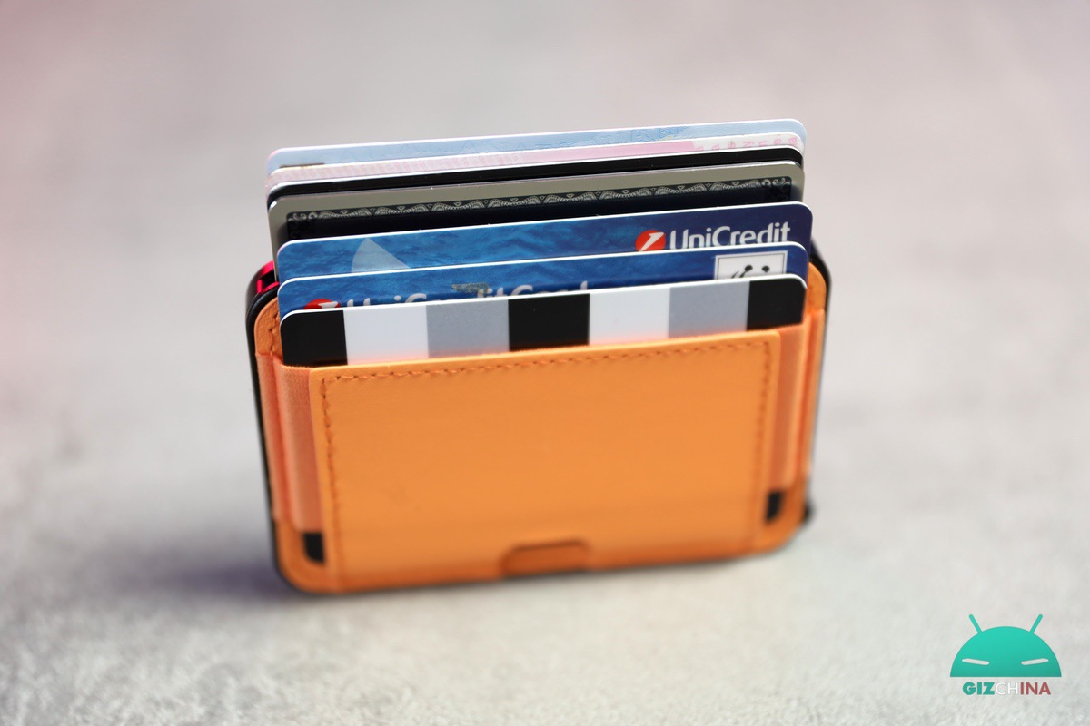 MOERO M2 Ultra portafoglio smart con Find My e MagSafe