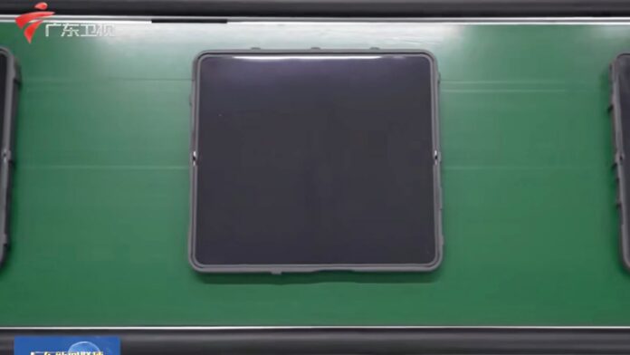 oppo-find-n6-foto-dal-vivo-senza-piega-0 oppo find n6