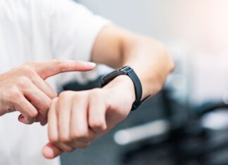 Uno smartwatch Meta? Presto potrebbe essere realtà smartwatch